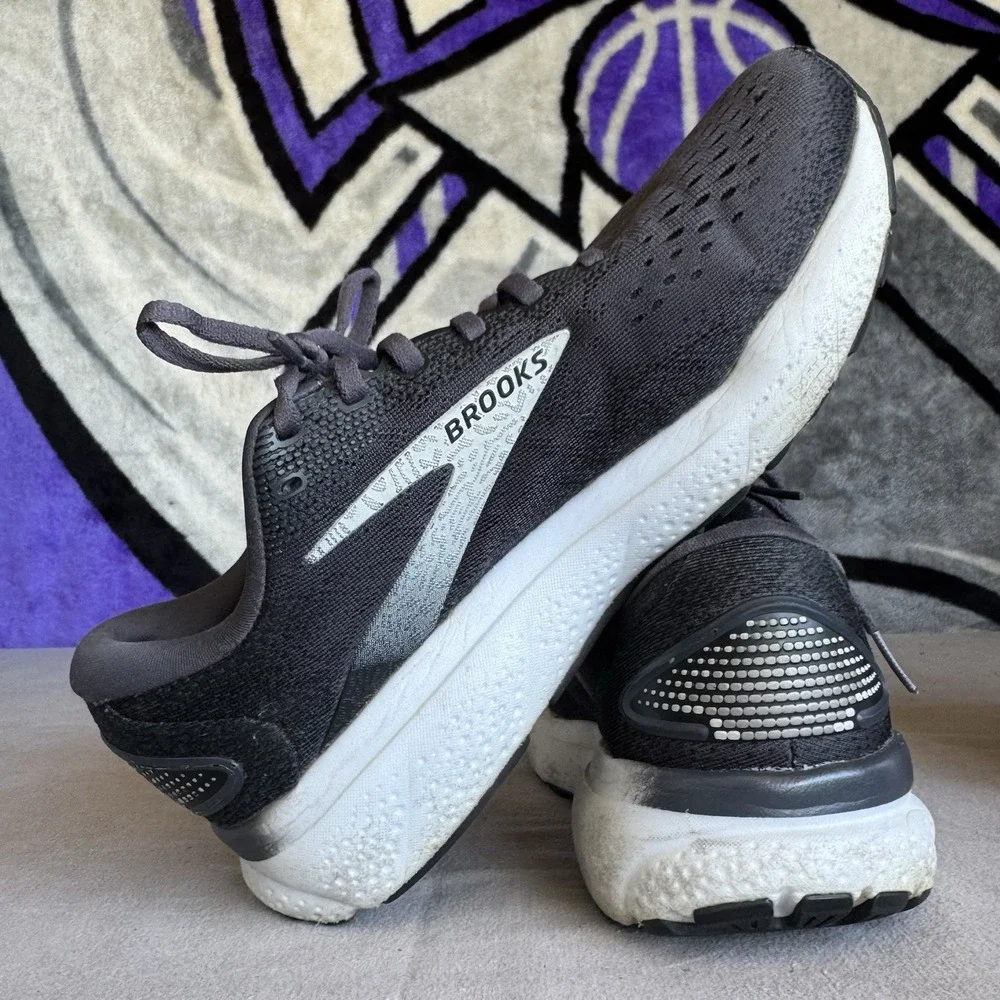 Size 8 - Brooks Men's‎ Ghost 16 Running Shoes 1104182E090 BLACK